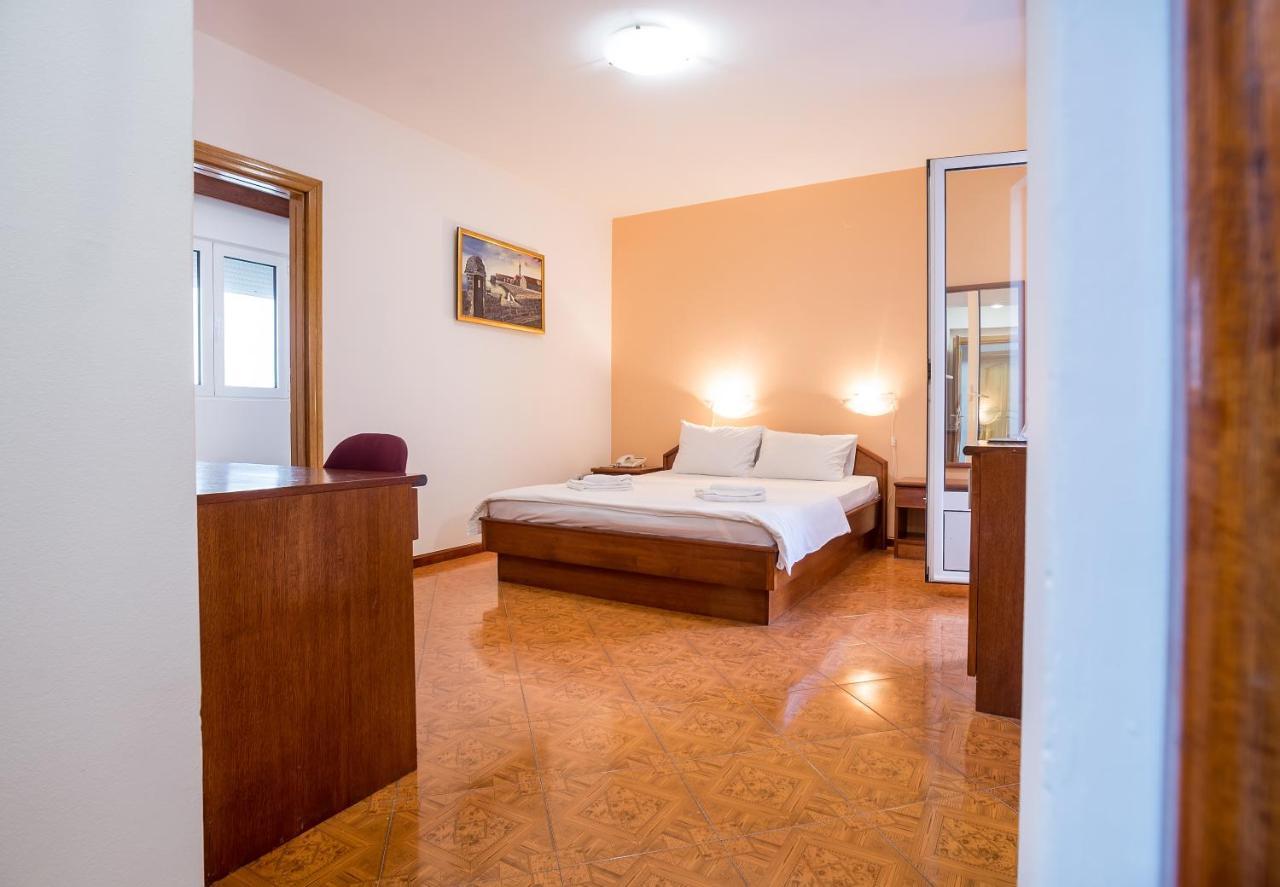 Garni Mb 3* Budva