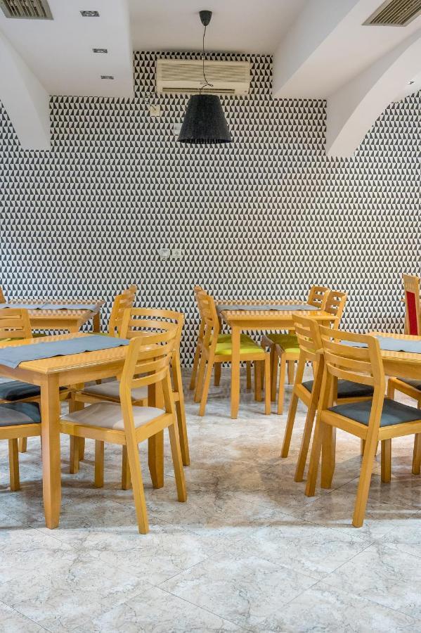 Garni Mb Hotel 3*