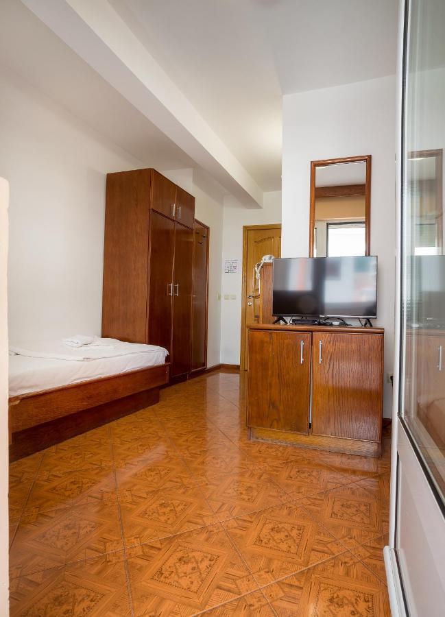 Hotel Garni Mb 3*