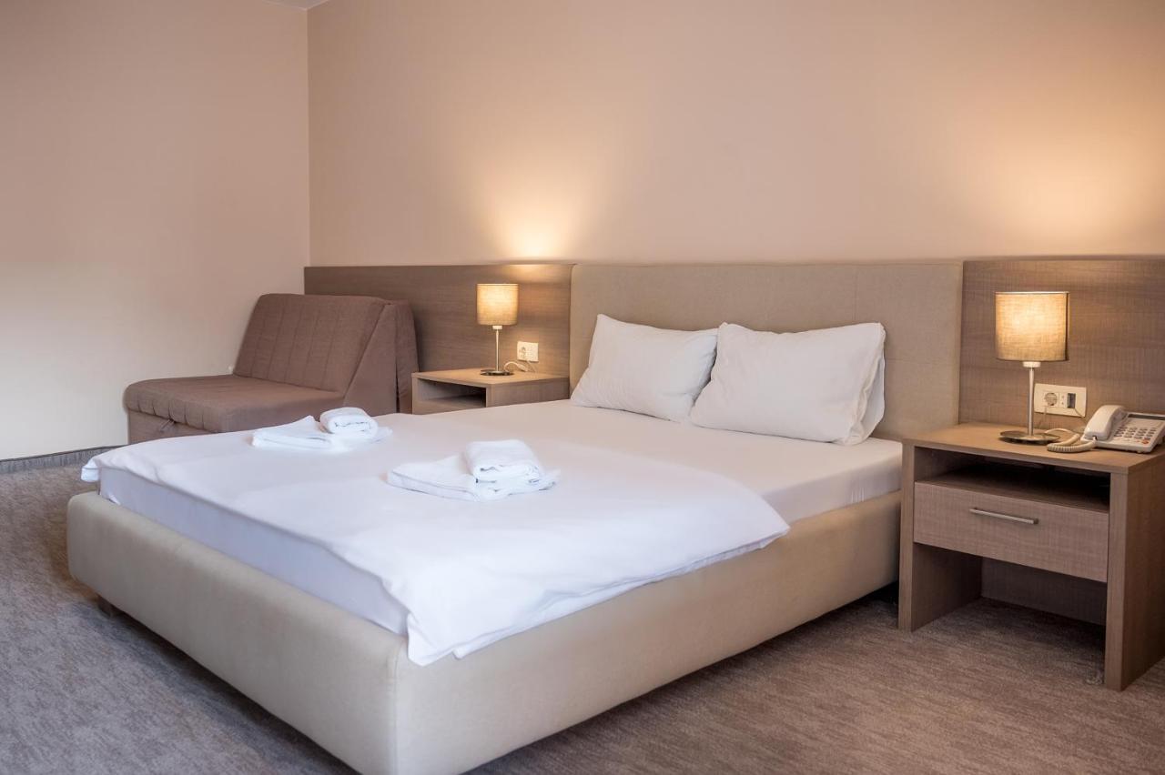 Hotel Garni Mb 3*